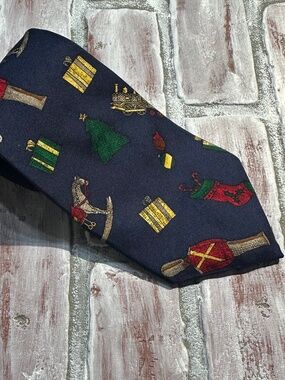 Vintage Town Craft Old-fashioned Christmas 100% Silk USA Made Tie Necktie
